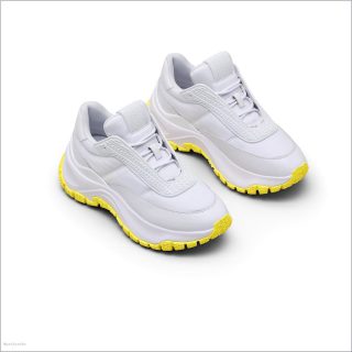 WHITE/YELLOW MARCDOWN/View All Marcdown/The Lazy Runner